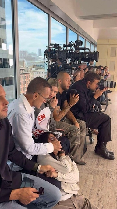 CFDA Chief Apologises After Confronting PETA Protesters at Fashion Show